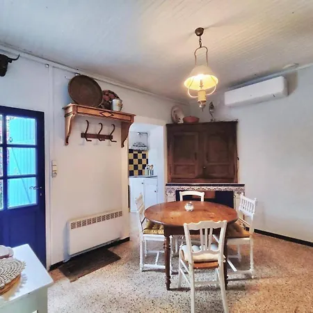 La Maisonette Cambon, Charme En Camargue Country house